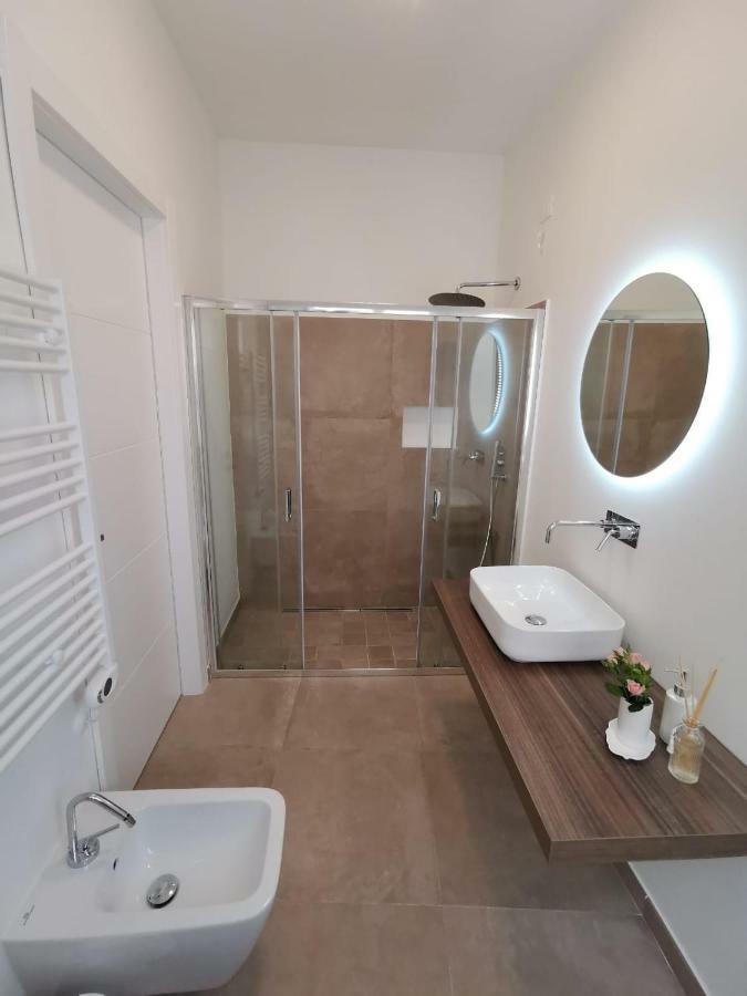 Suitesgaribaldi Cagliari Eksteriør billede